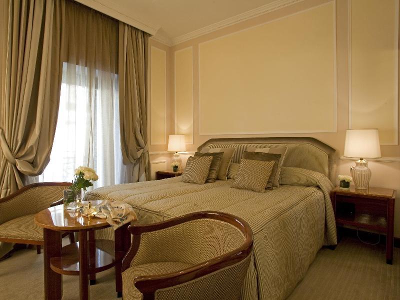 Baglioni Regina - The Leading Of The World Hotell Rom